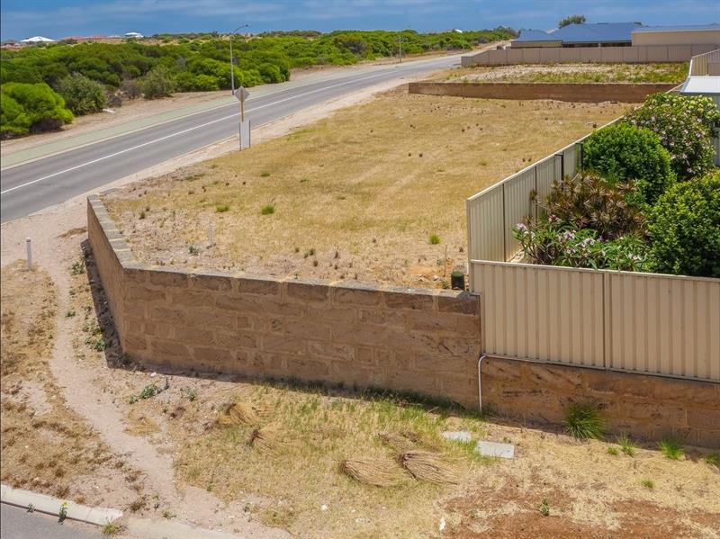 A captivating house and land situated in the magical Mandalay Loop Integrity New Homes House And Land