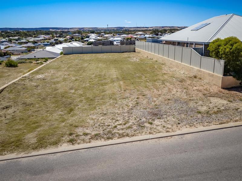 House and Land within the mesmerizing Drummond Cove. Integrity New Homes House And Land